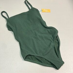 Kona Sol Women’s Green Textured One-Piece Full Seat Coverage Swimsuit Size S